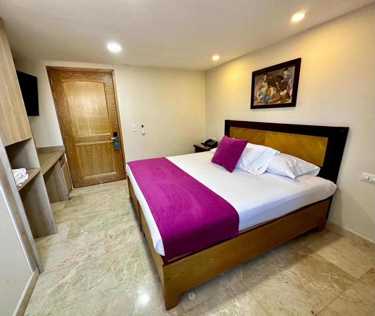 Hotel San Pedro Del Fuerte เมเดยิน ภายนอก รูปภาพ